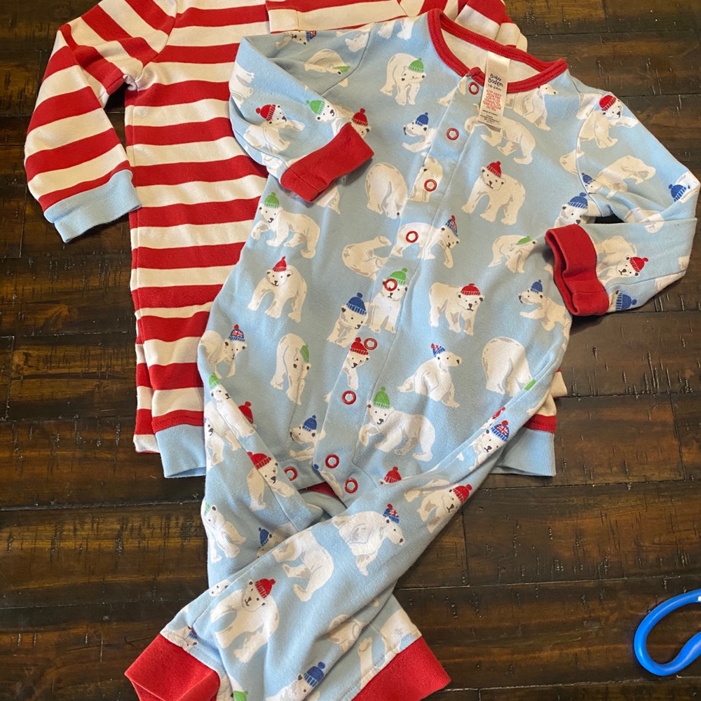 Mini Boden baby Christmas pajamas, 18–24 months.